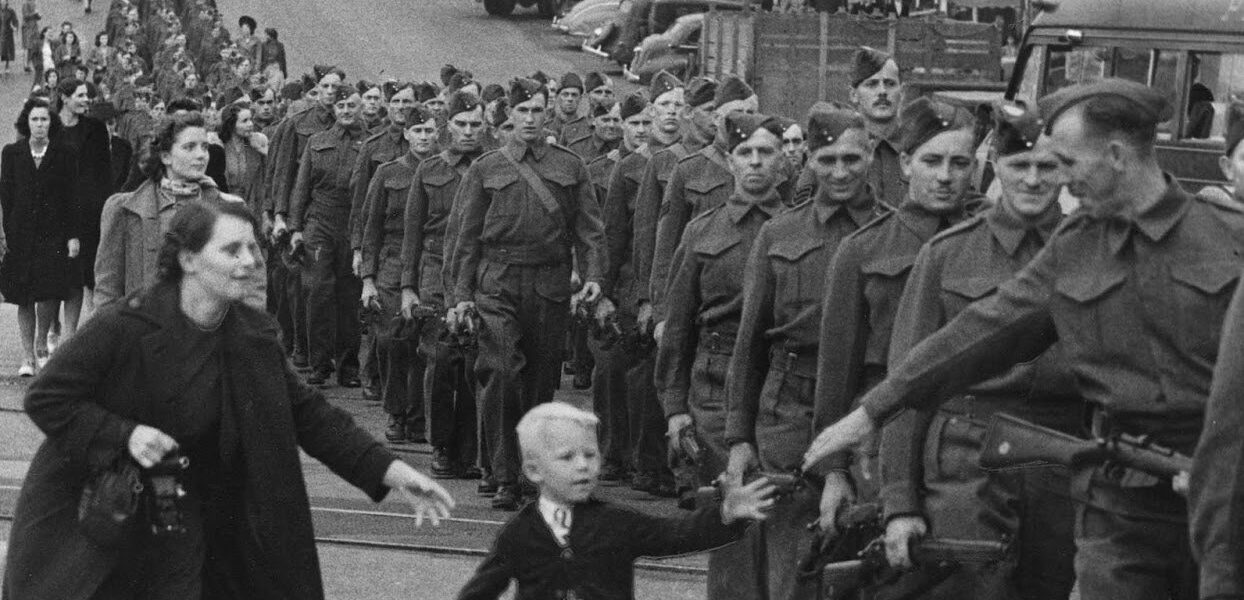 Die wahre Geschichte des Fotos „Warte auf mich, Papa“, 1940