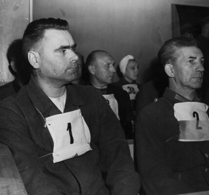 Luneburg 1945 – Auf der Anklagebank: Die Verantwortlichen von Bergen-Belsen