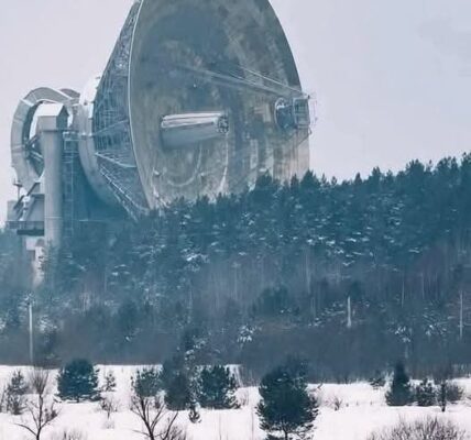 Gigant der Stille – Die verlassene RT-64-Antenne in Kalyazin: Ein technisches Erbe des Kalten Krieges