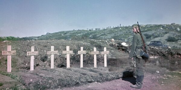 Eismeerfront 1941 – Der stille Blick auf den Tod im hohen Norden