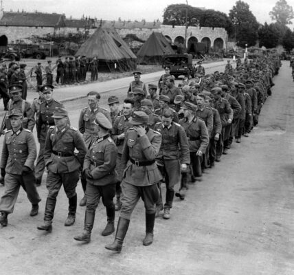 Fotografien von D-Day-Schauplätzen 1944 und heute