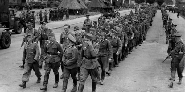 Fotografien von D-Day-Schauplätzen 1944 und heute